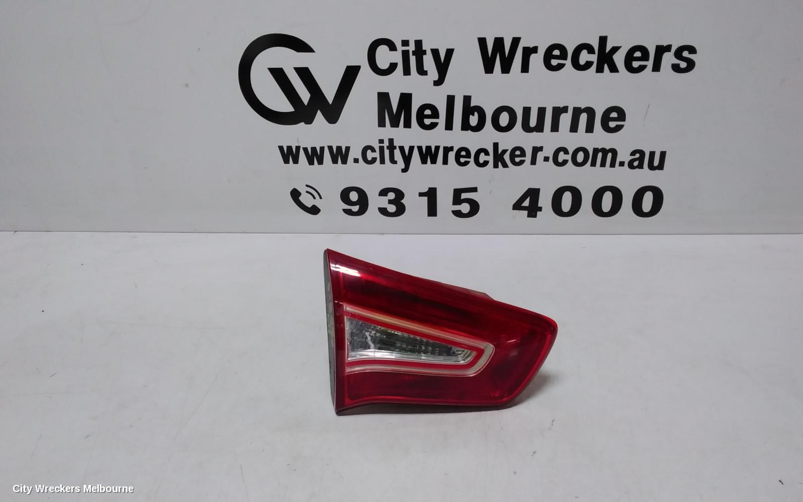 KIA SPORTAGE REAR GARNISH, TAILGATE LAMP (LH SIDE), SL, SI/SLI/PLATINUM, 05/2010 - 04/2014 - Image 1
