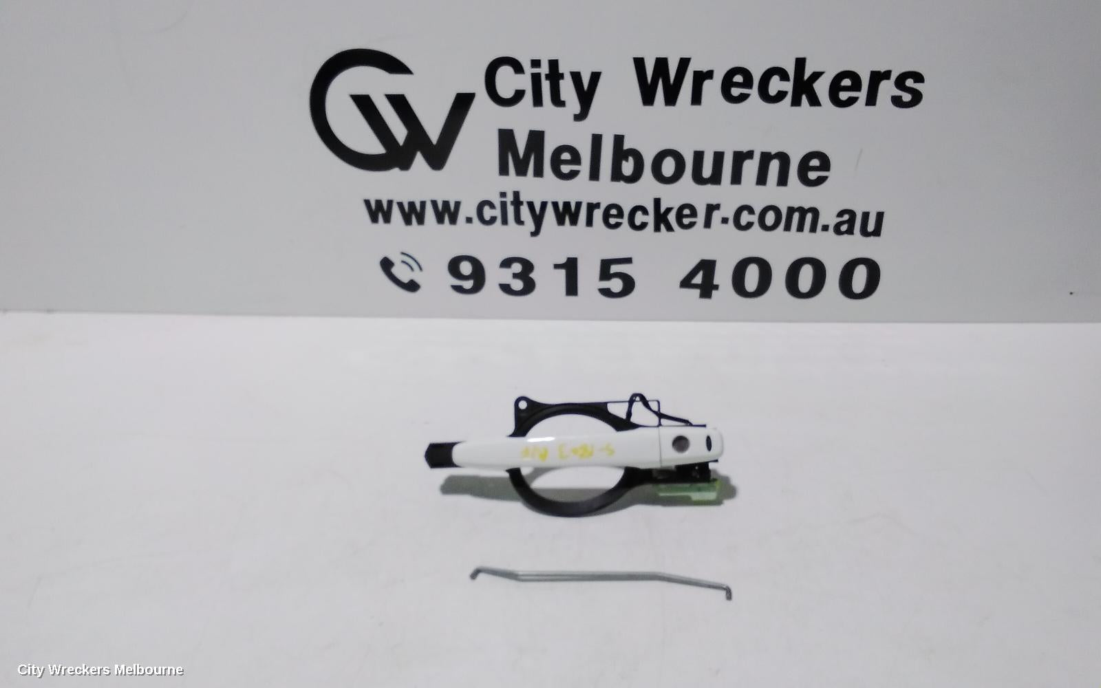 MITSUBISHI ASX DOOR HANDLE, OUTER, RH FRONT, COLOUR CODED, XA-XD, 05/2010 ONWARDS - Image 1