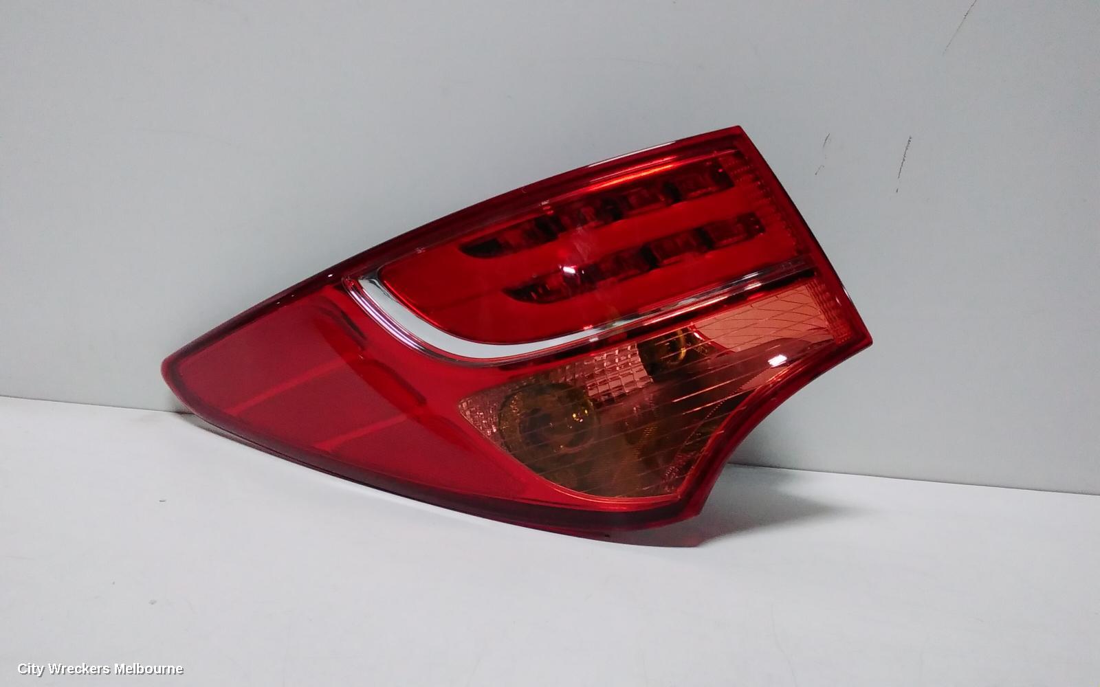 HYUNDAI SANTA FE LEFT TAILLIGHT, DM, IN BODY, LED TYPE, 06/2012 - 05/2015 - Image 2