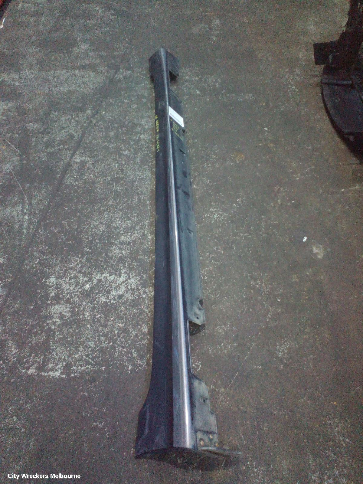 HYUNDAI I45 SIDE STEP/SKIRT, YF, RH SIDE, 02/2010 - 04/2014 - Image 1