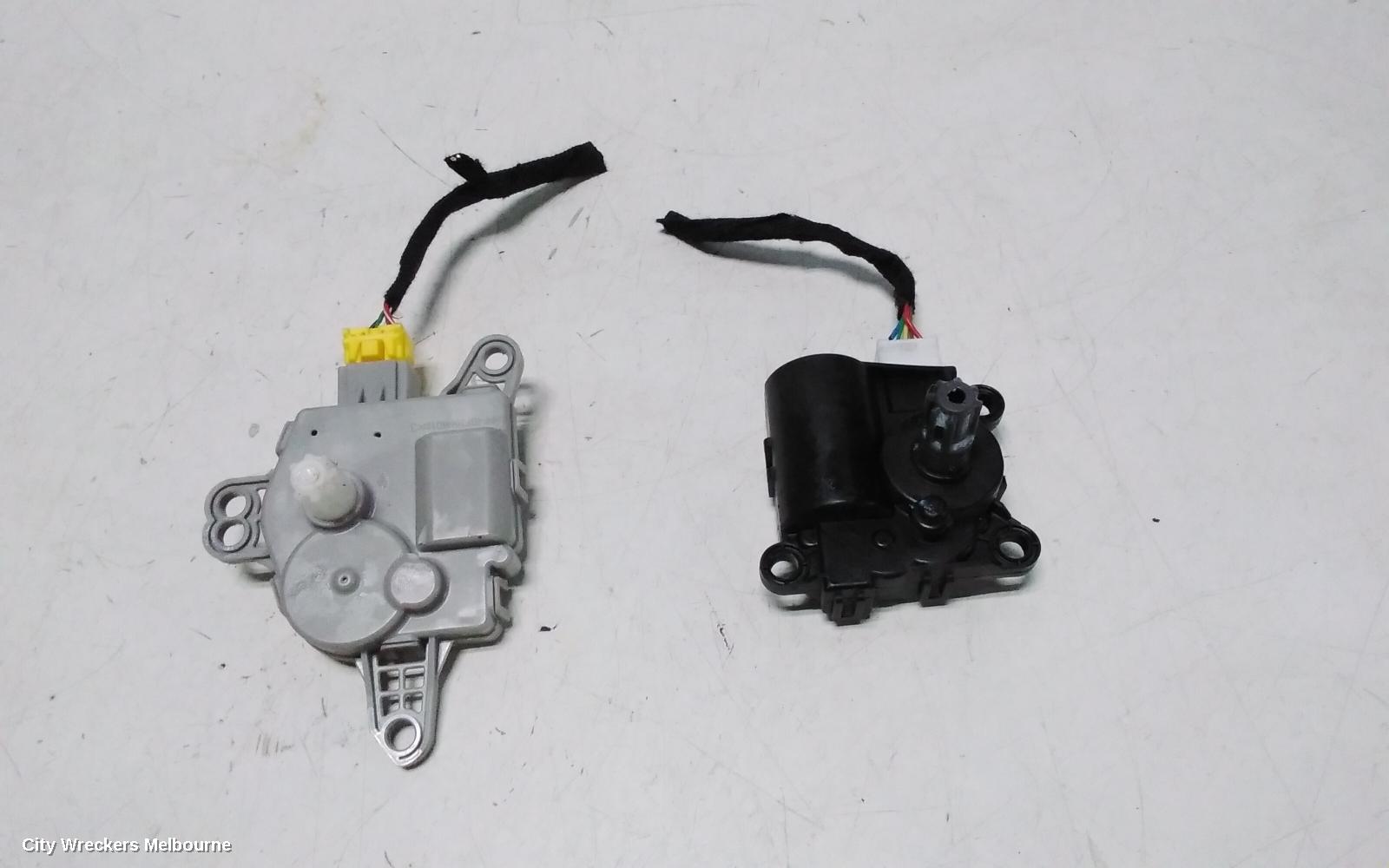 KIA SORENTO, UM, 03/2015 - 02/2020, BOTH HEATER FLAP MOTORS /  FOR AIR CONTROL : 118470 - Image 2