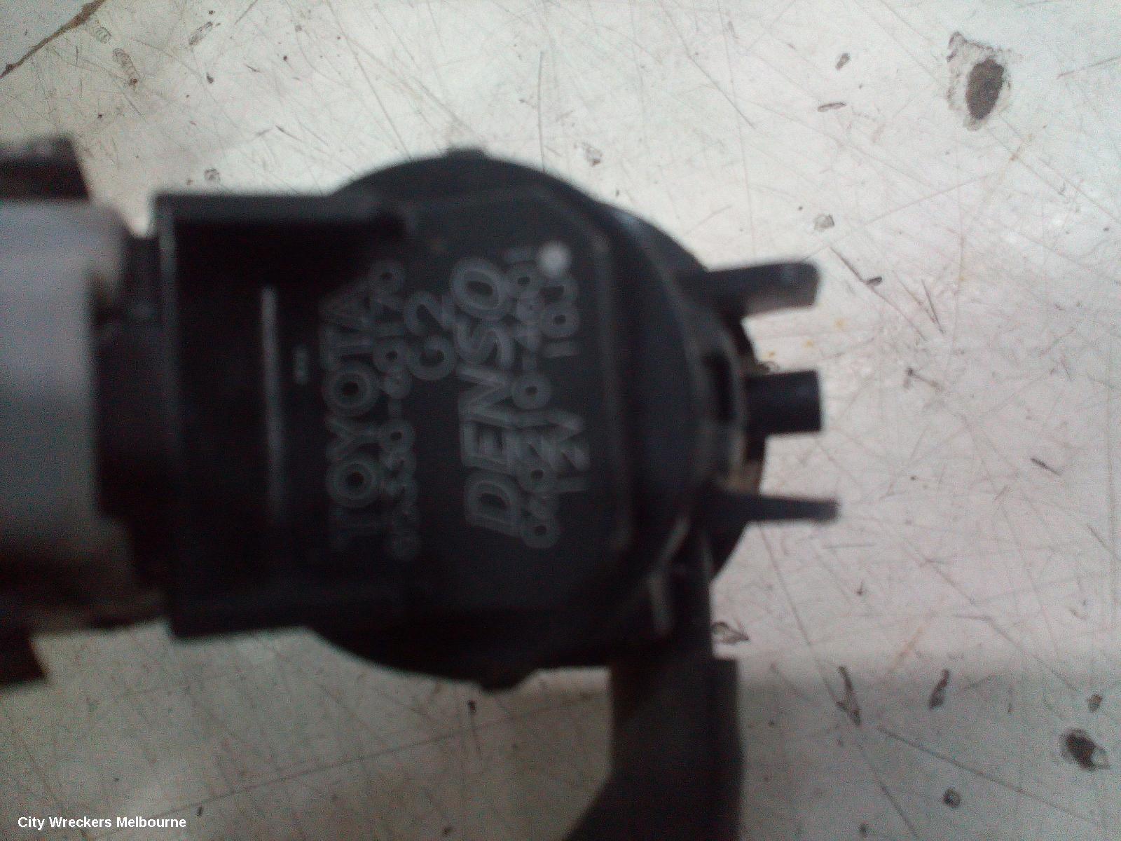TOYOTA PRADO WASHER BOTTLE, 120 SERIES, 02/2003 - 10/2009 - Image 3