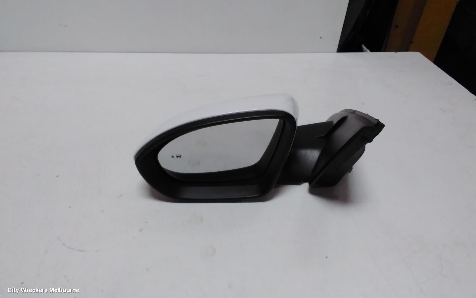HOLDEN COMMODORE LEFT DOOR MIRROR, ZB, LT, MANUAL FOLDING, NON MEMORY TYPE, 10/2017 - 12/2020 - Image 2