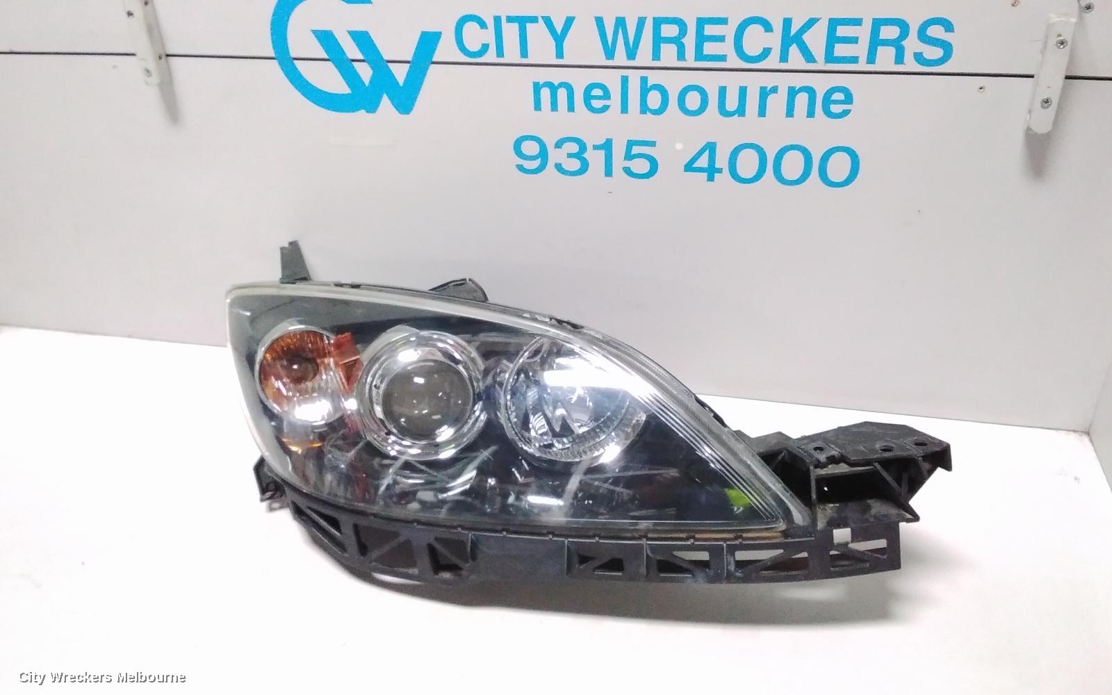 MAZDA 3 RIGHT HEADLAMP, BK, HATCH, NON HID, MANUAL ADJUST TYPE, 10/2003 - 04/2009 - Image 2
