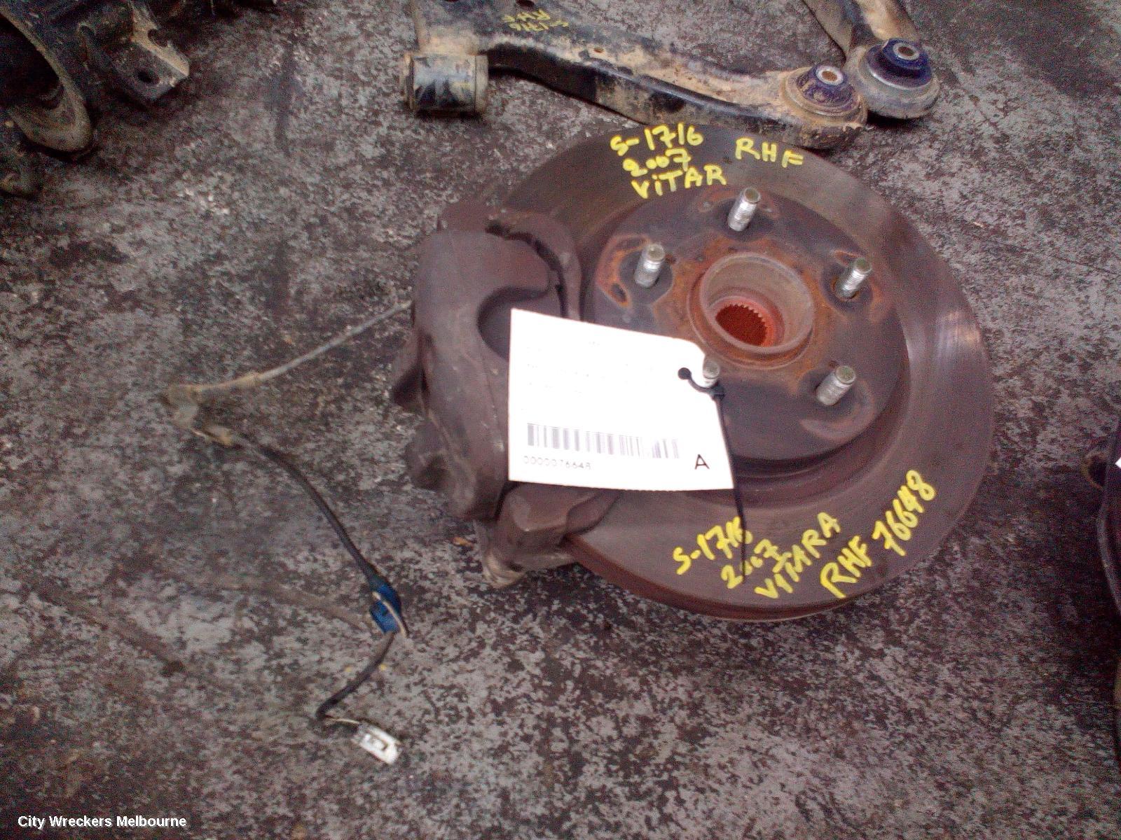 SUZUKI VITARA RIGHT FRONT HUB ASSEMBLY, GRAND VITARA, JB, ABS TYPE, 04/2005 - 09/2008 - Image 1