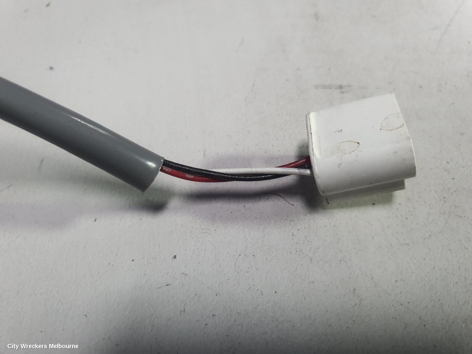 SUZUKI SWIFT RIGHT DOOR MIRROR, RS415/RS416, NON INDICATOR, 3 WIRE TYPE, 09/2004 - 02/2011 - Image 2