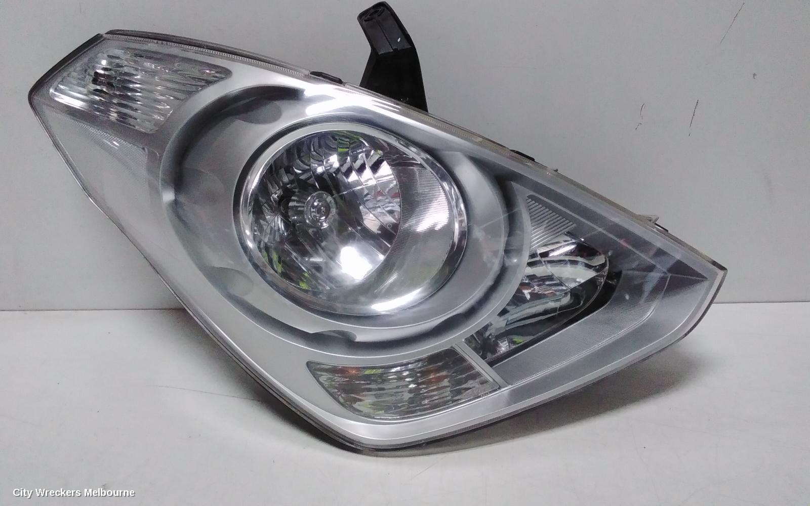 HYUNDAI ILOAD/IMAX RIGHT HEADLAMP, TQ, ILOAD/IMAX, HALOGEN TYPE, 11/2007 - 02/2018 - Image 3