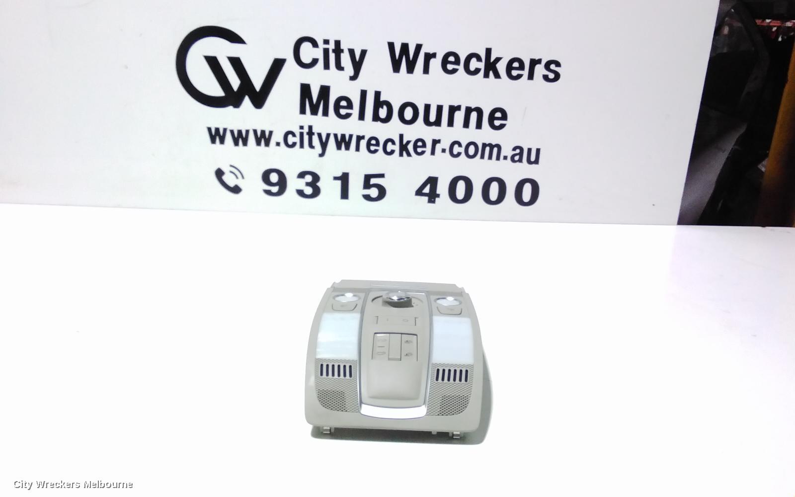 AUDI Q7 COURTESY LIGHT, FRONT (CENTRE), W/ SUNROOF CONTROLS TYPE, 4L, 09/2006 - 08/2015 - Image 1