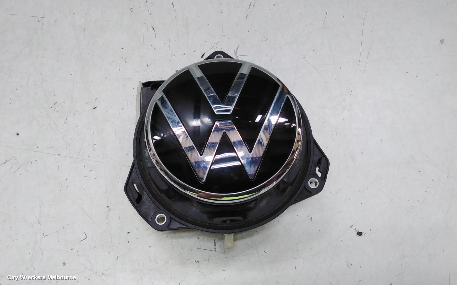 VOLKSWAGEN PASSAT REVERSE CAMERA, REVERSE CAMERA, W/ TAILGATE RELEASE SWITCH, BADGE TYPE, B8/MK7, 06/2015 - 05/2023 - Image 2