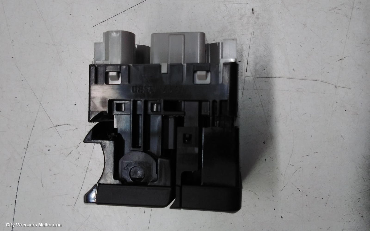 MITSUBISHI PAJERO COMBINATION SWITCH, ELECT PARK SWITCH, PAJERO SPORT, QF, 11/2019 ONWARDS - Image 2