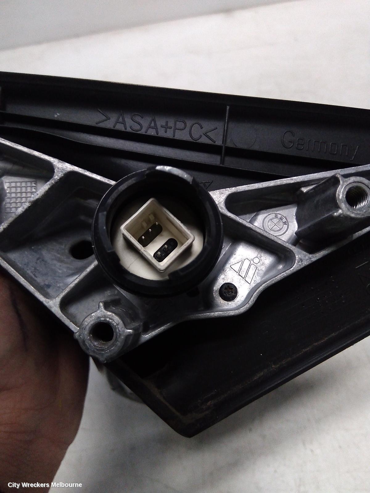 BMW 3 SERIES RIGHT DOOR MIRROR, E90/E91, SEDAN/WAGON, STANDARD, NON SEAT ADJ., NON MEMORY & NON AUTO DIP TYPE (3 PIN), 09/2008 - 04/2012 - Image 3