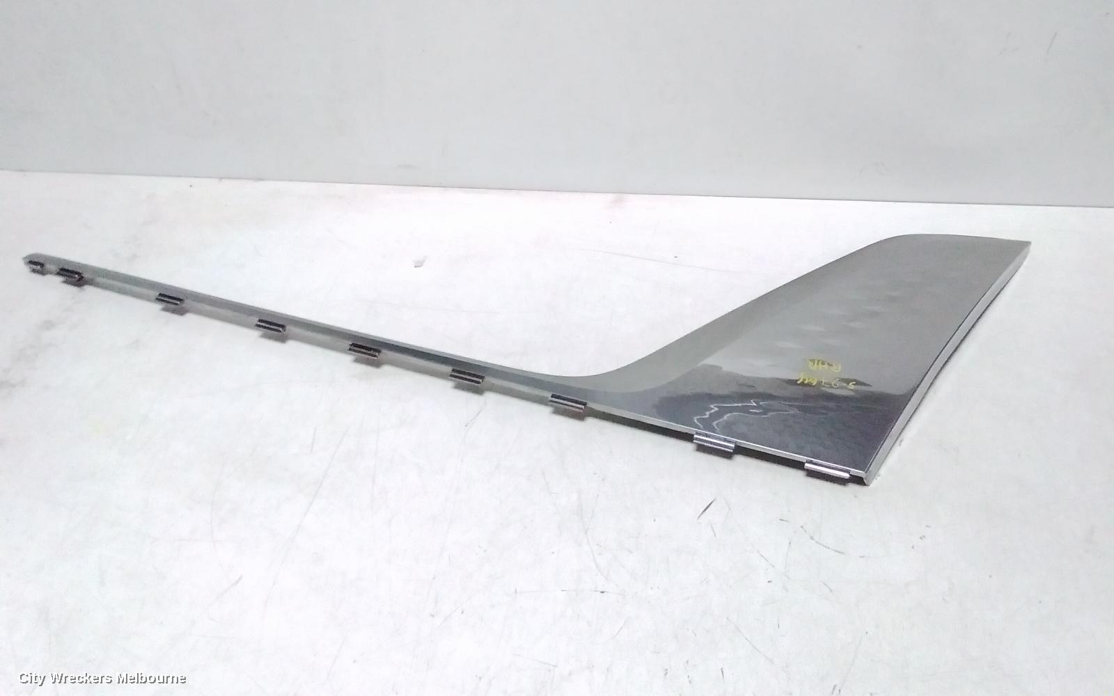 KIA CARNIVAL/GRAND CARNIVAL DOOR MOULD, RHR CHROME MOULD: 140525, KA4, REAR DOOR MOULD (RH SIDE), 10/2020 ONWARDS - Image 1
