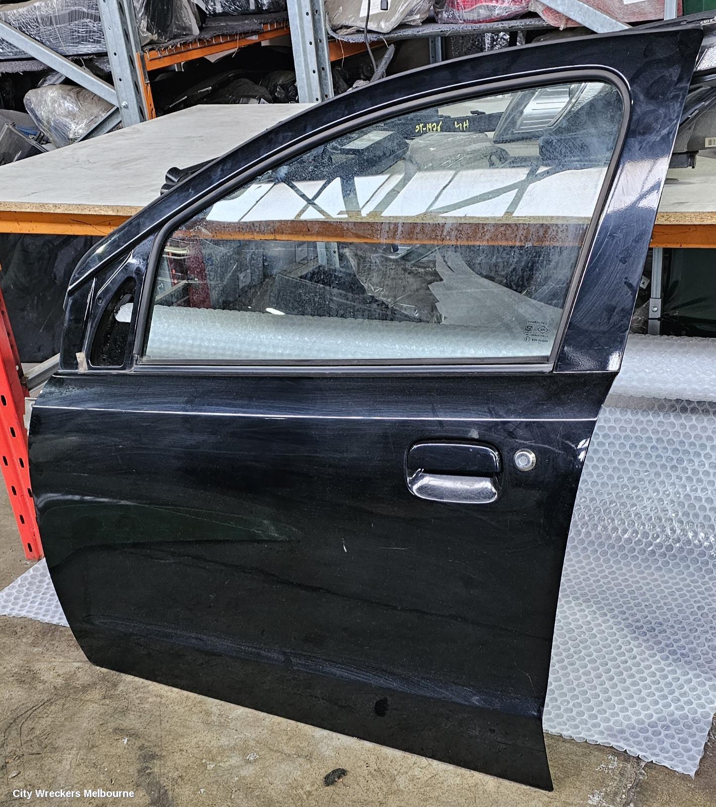 SUZUKI ALTO LEFT FRONT DOOR, GF, 07/2009 - 12/2014 - Image 3