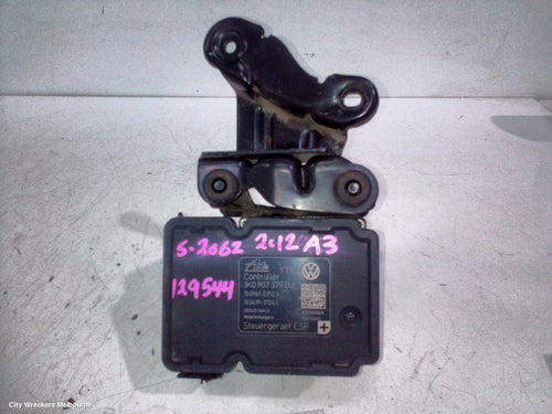 AUDI A3 ABS PUMP/MODULATOR, 8P, MOTOR P/N 1K0614517DJ, 06/2004 - 04/2013 - Image 1