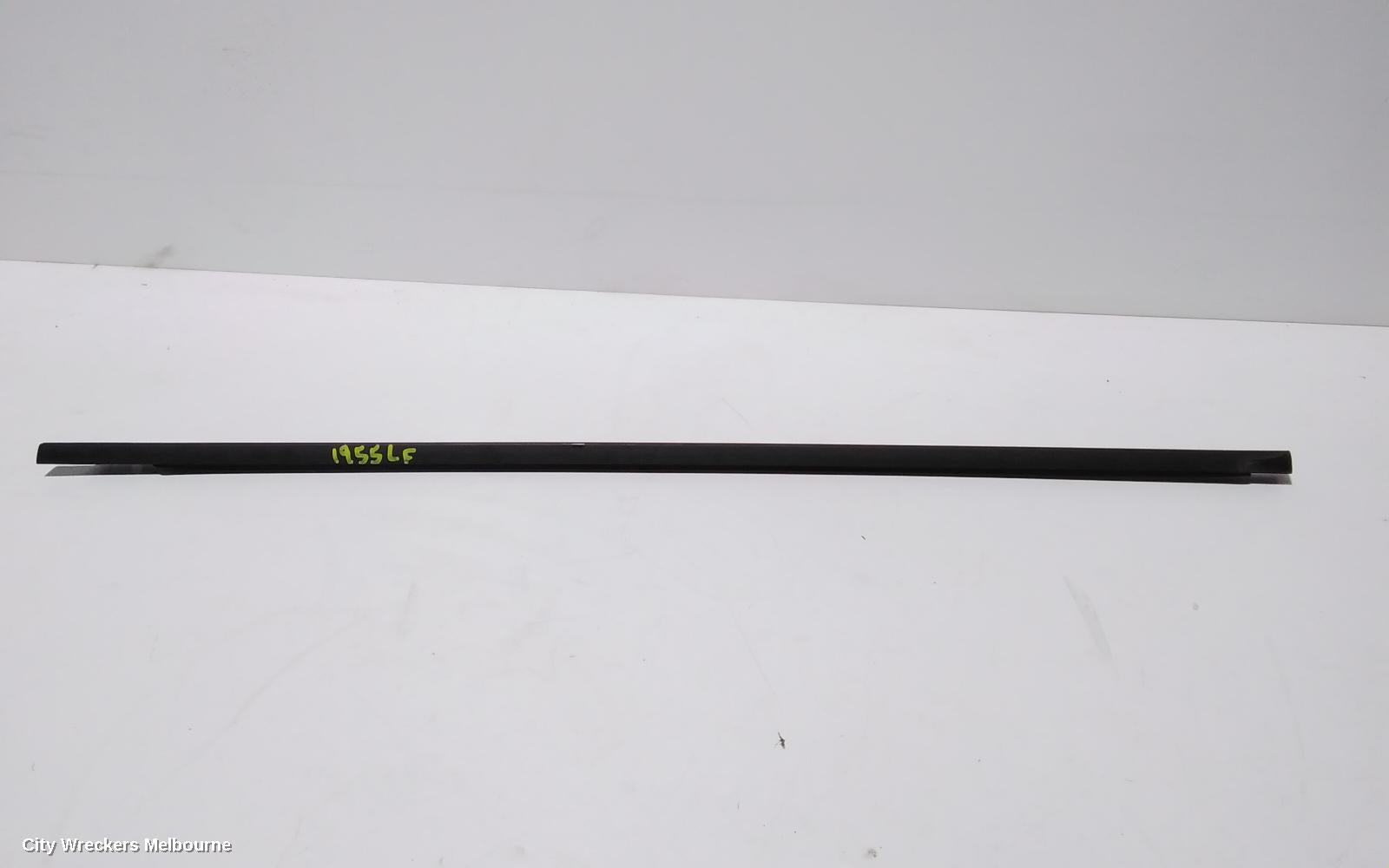 LAND ROVER DISCOVERY SPORT DOOR MOULD, LHF UPPER CHROM MOULD: 87030, L550, 01/2015 ONWARDS - Image 2