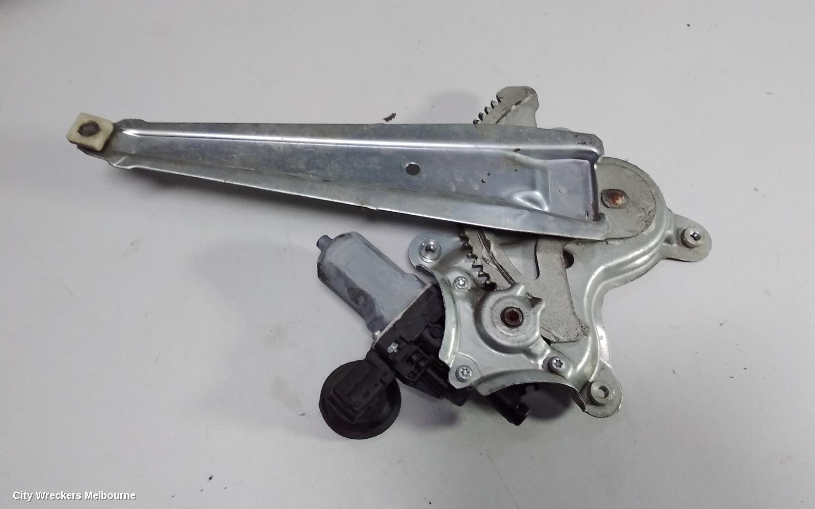 TOYOTA CAMRY LEFT REAR WND REG/MOTOR, ASV50/AVV50, POWER, 12/2011 - 10/2017 - Image 2