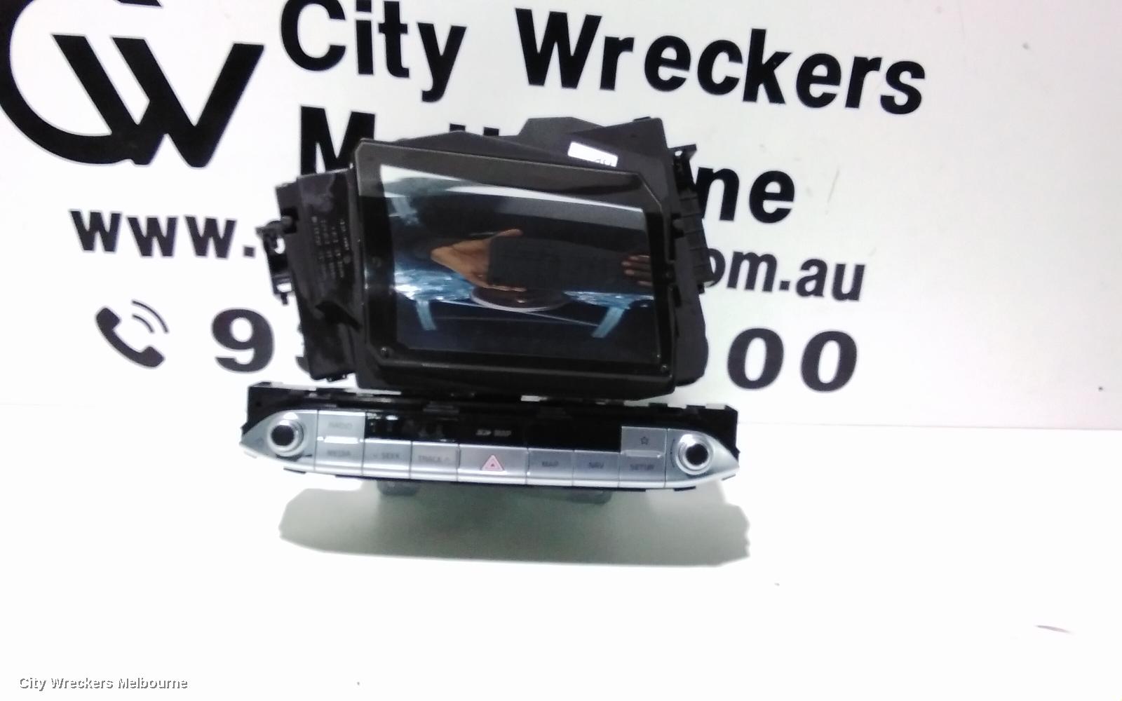 KIA STINGER RADIO/CD/DVD/SAT/TV, DASH RADIO CONTROL PANEL/CONTROL UNIT, CK, 06/2017 ONWARDS - Image 2