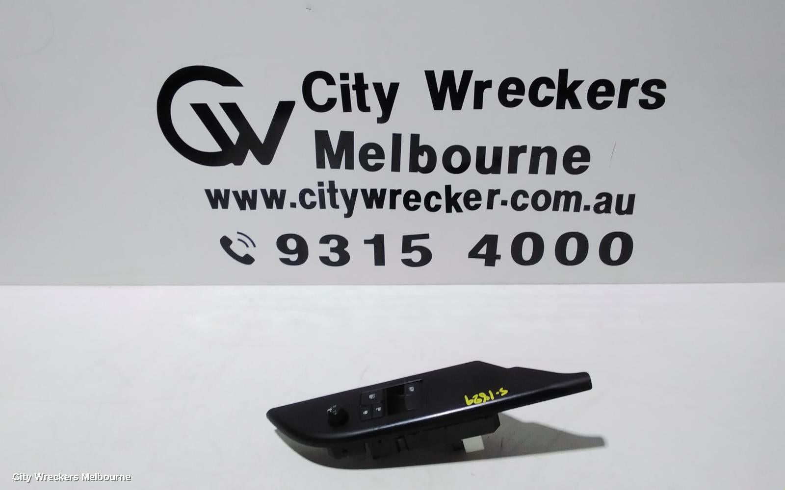 TOYOTA HILUX PWR DR WIND SWITCH, RH FRONT (MASTER SWITCH), SINGLE/EXTRA CAB, 09/2015 ONWARDS - Image 1