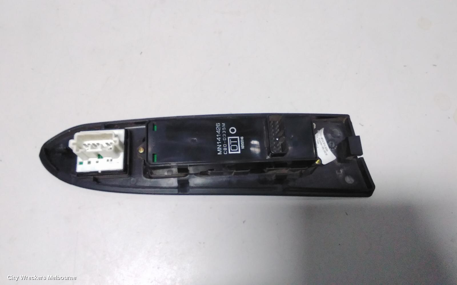 MITSUBISHI 380 PWR DR WIND SWITCH, RH FRONT (MASTER SWITCH), DB, 09/2005 - 03/2008 - Image 3