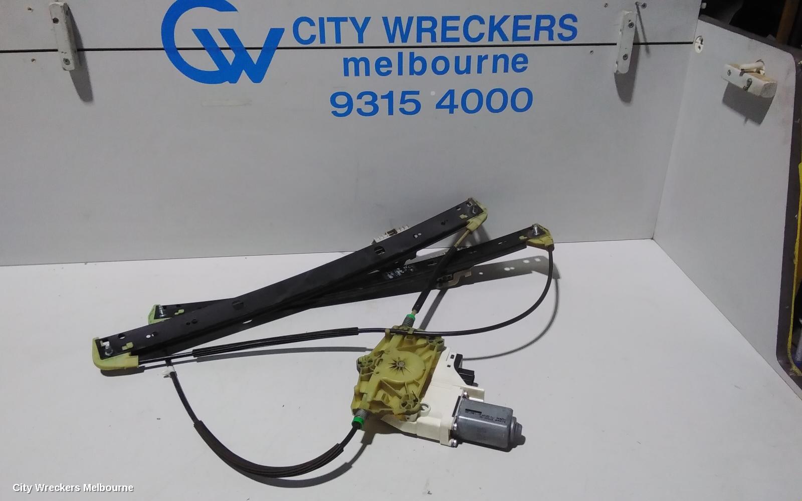 AUDI Q7 RIGHT REAR WND REG/MOTOR, 4L, 09/2006 - 08/2015 - Image 1
