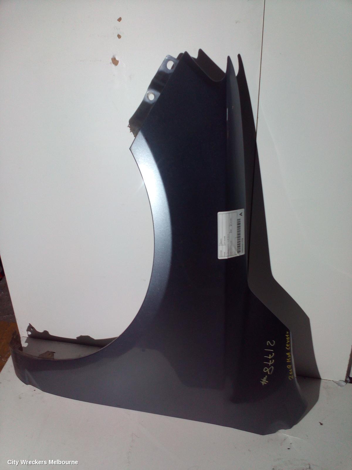 KIA CERATO LEFT GUARD, TD, SEDAN/HATCH, 10/2008 - 03/2013 - Image 2