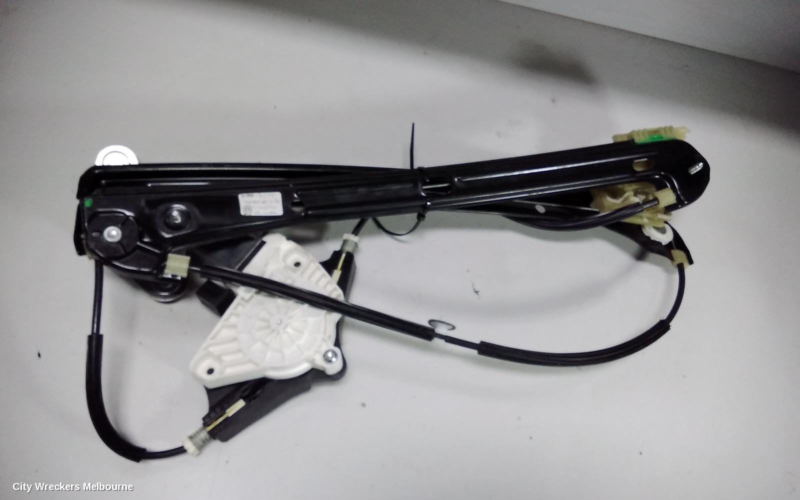 VOLKSWAGEN GOLF LEFT FRONT WINDOW REG/MOTOR, GEN 7, 5DR HATCH/WAGON, 03/2013 - 08/2020 - Image 2