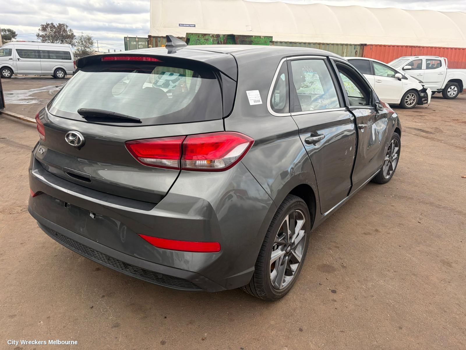 HYUNDAI I30 2ND SEAT (REAR SEAT), LH REAR, PD, HATCH (S. KOREA VIN KMHH), LEATHER, GREY STITCH, STANDARD, 03/2017 - 12/2023 - Image 3