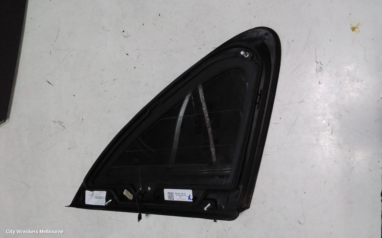 PORSCHE MACAN RIGHT REAR SIDE GLASS, 95B, 06/2014 - 12/2025 - Image 2