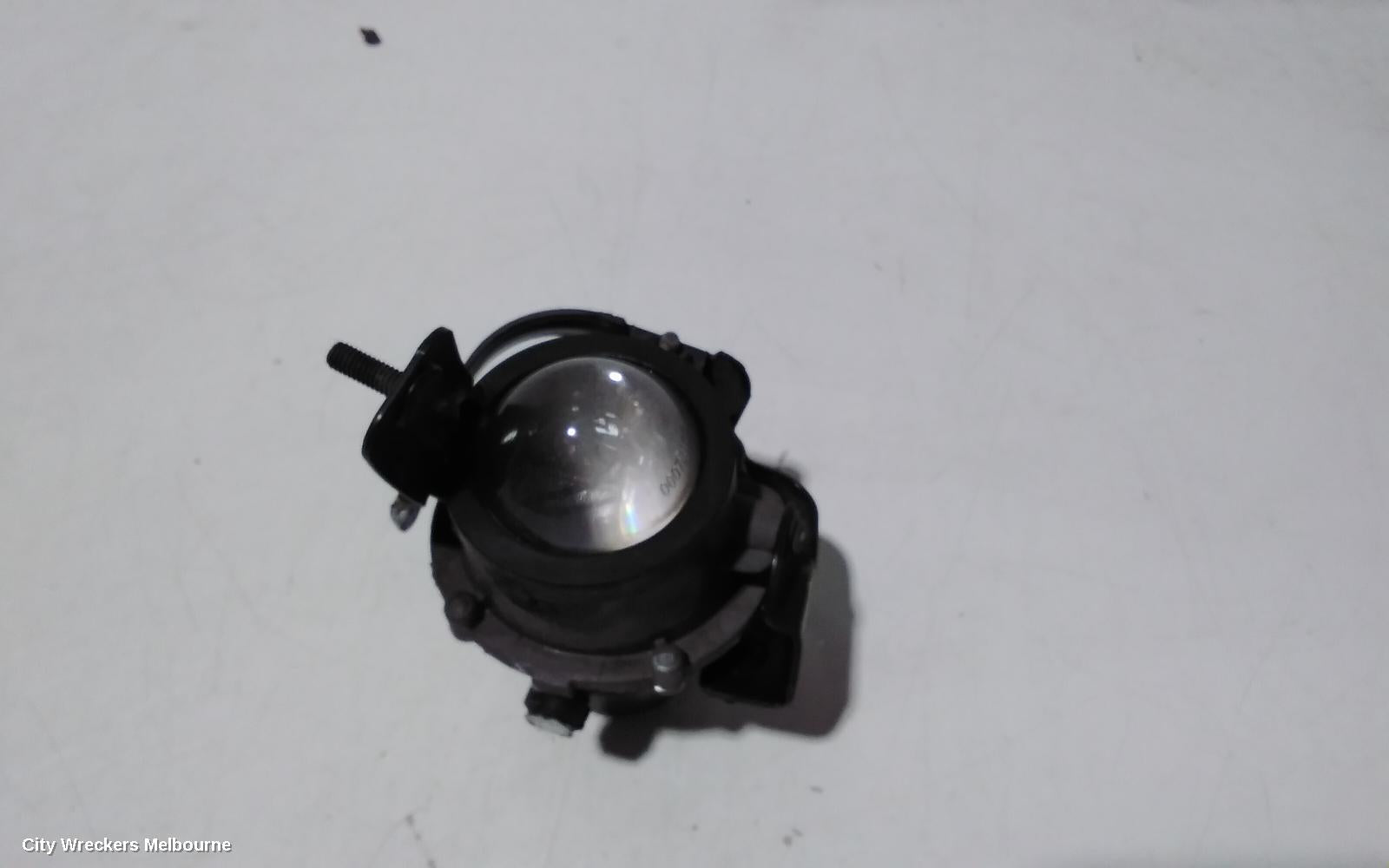 HOLDEN COLORADO RIGHT INDICATOR/FOG/SIDE, BUMPER FOGLAMP, RG, W/ BLACK SURROUND TYPE, 01/2012 - 06/2016 - Image 2