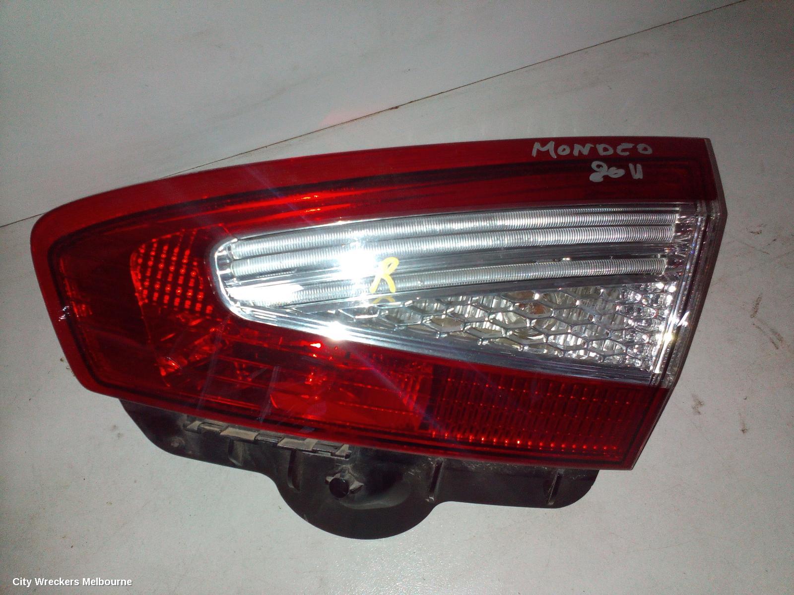 FORD MONDEO REAR GARNISH, TAILGATE LAMP (RH SIDE), WAGON, MC, 11/2010 - 12/2014 - Image 1