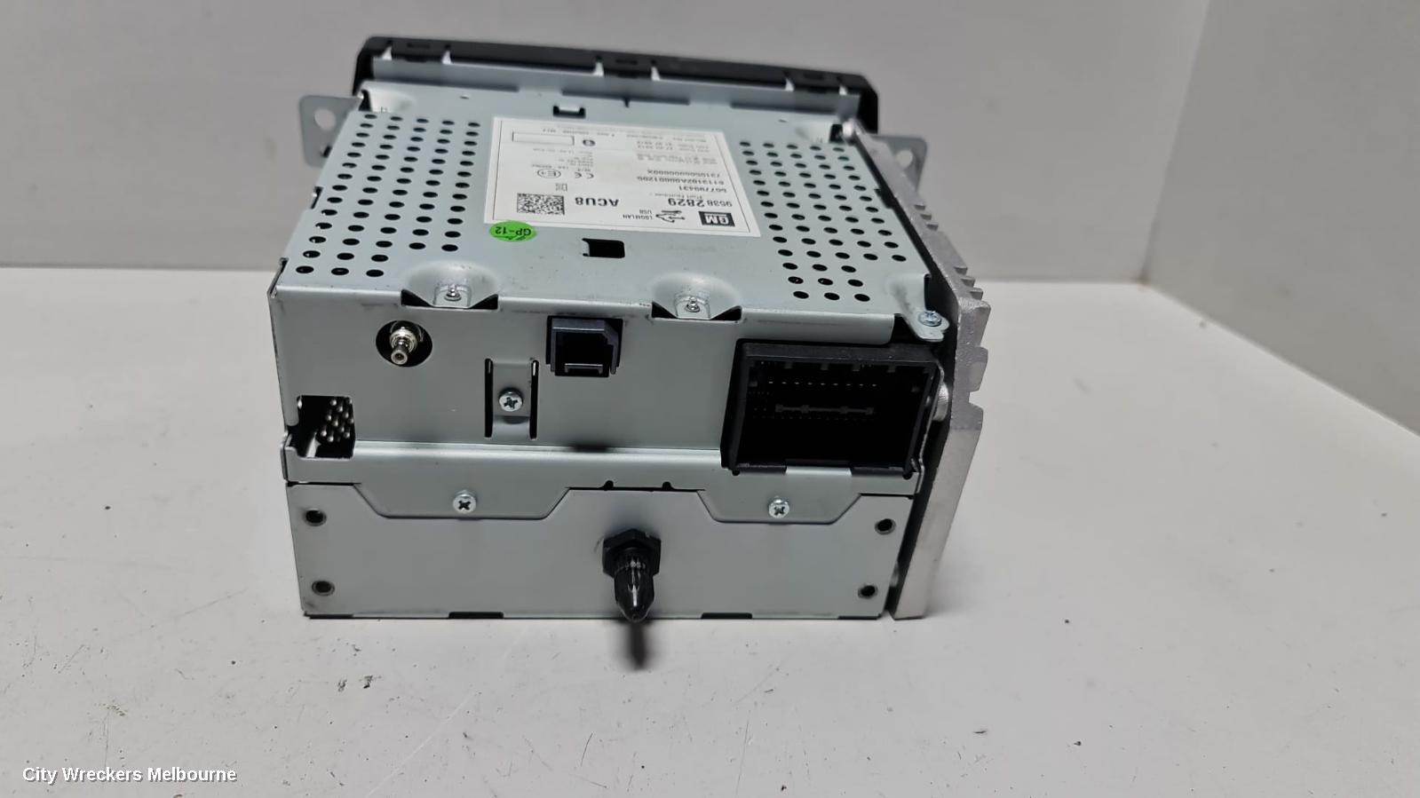 HOLDEN BARINA RADIO/CD/DVD/SAT/TV, RADIO/CASSETTE, SPARK, MJ (VIN KL3MF...), 10/2010 - 06/2015 - Image 2