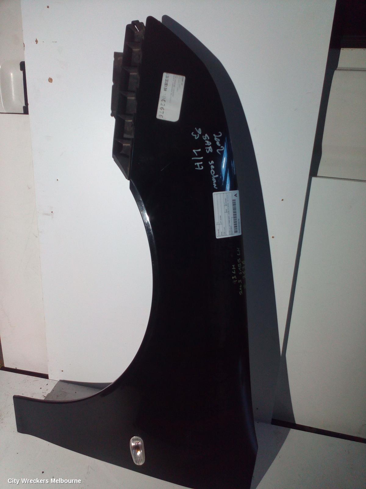 SAAB 9 3 LEFT GUARD, 10/2002 - 12/2007 - Image 1