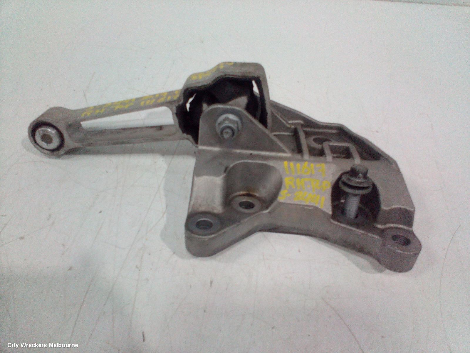 LAND ROVER DISCOVERY SPORT MOUNT, ENGINE MOUNT, DIESEL, 2.0, TURBO, L550, 07/2016 - 06/2019 - Image 2