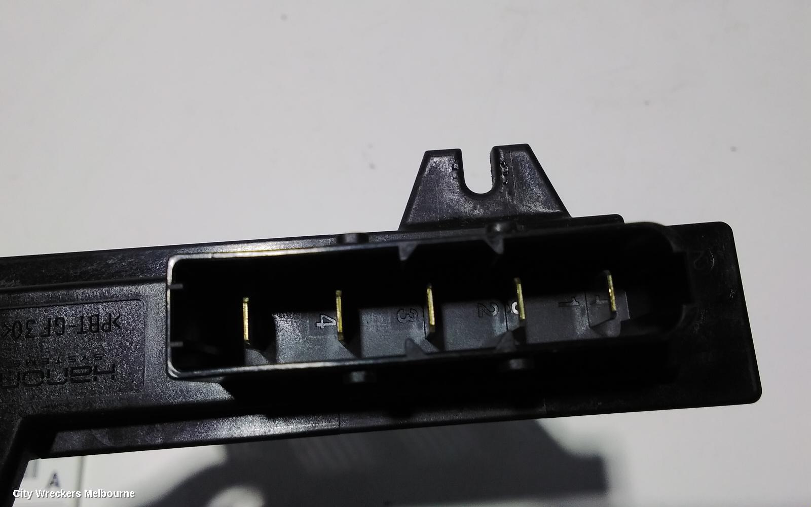 HYUNDAI SANTA FE AIR FLOW METER, 2.2, DIESEL, TM, 03/2018 ONWARDS - Image 3