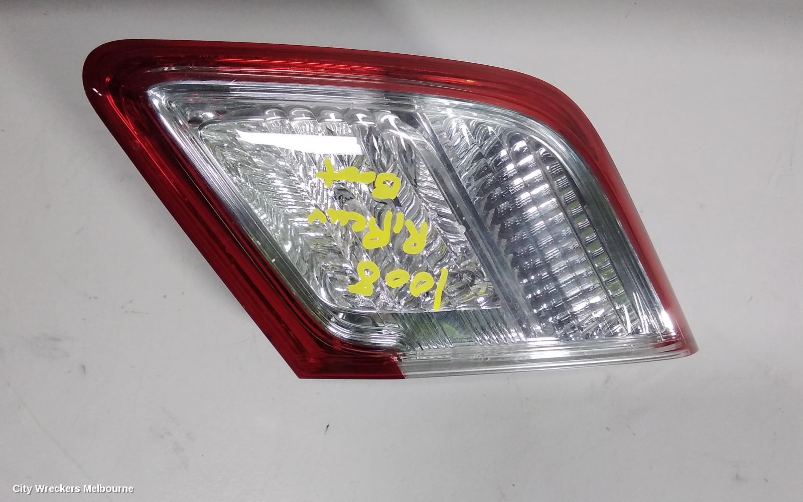 TOYOTA CAMRY REAR GARNISH, BOOTLID LAMP (RH SIDE), HYBRID, LED TYPE, AHV40, 12/2009 - 11/2011 - Image 1