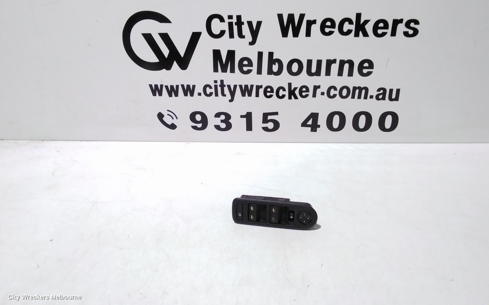 PEUGEOT 308 PWR DR WIND SWITCH, RH FRONT (MASTER SWITCH), 3 ARROWS MIRROR SWITCH, W/ FOLDING MIRROR), T7, 09/2007 - 09/2014 - Image 1