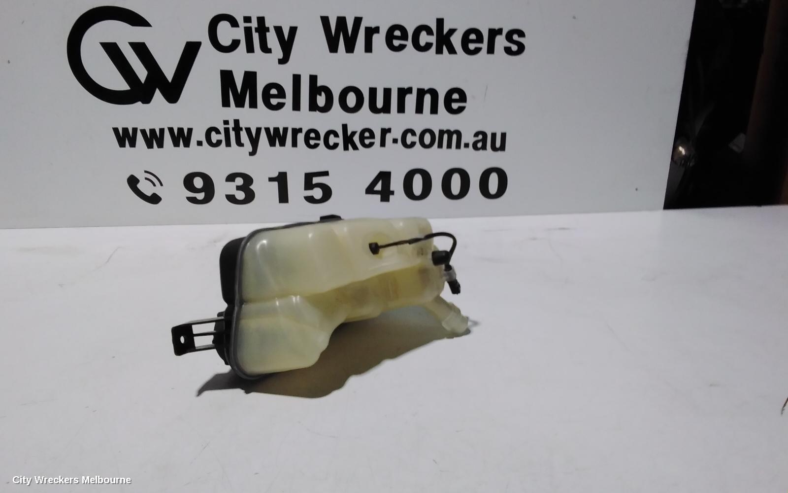 LAND ROVER RANGEROVER EVOQUE OVERFLOW BOTTLE, L538, 11/2011 - 01/2019 - Image 2