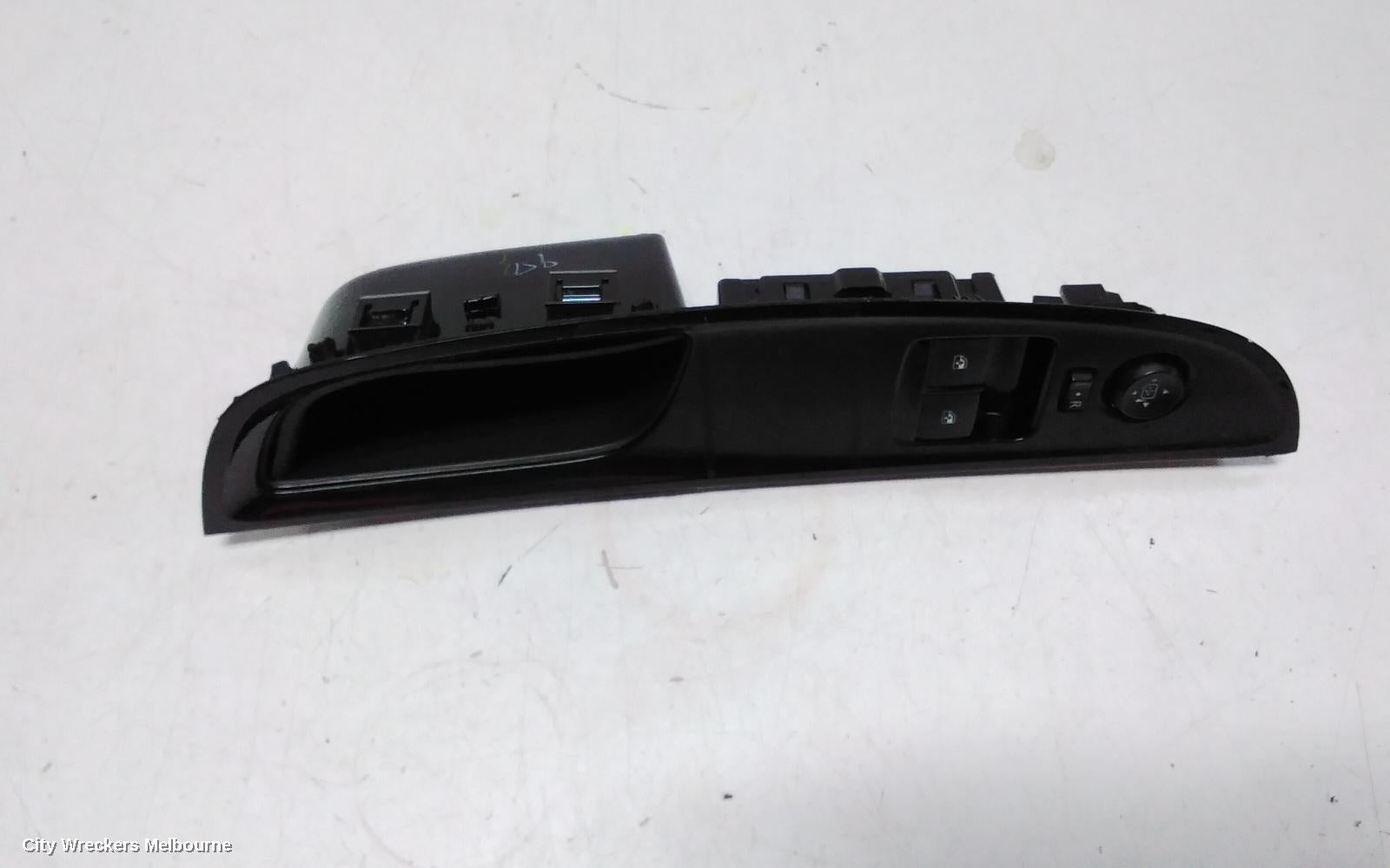 HOLDEN COMMODORE PWR DR WIND SWITCH, RH FRONT (MASTER SWITCH), UTE, VF, 05/2013 - 12/2017 - Image 1