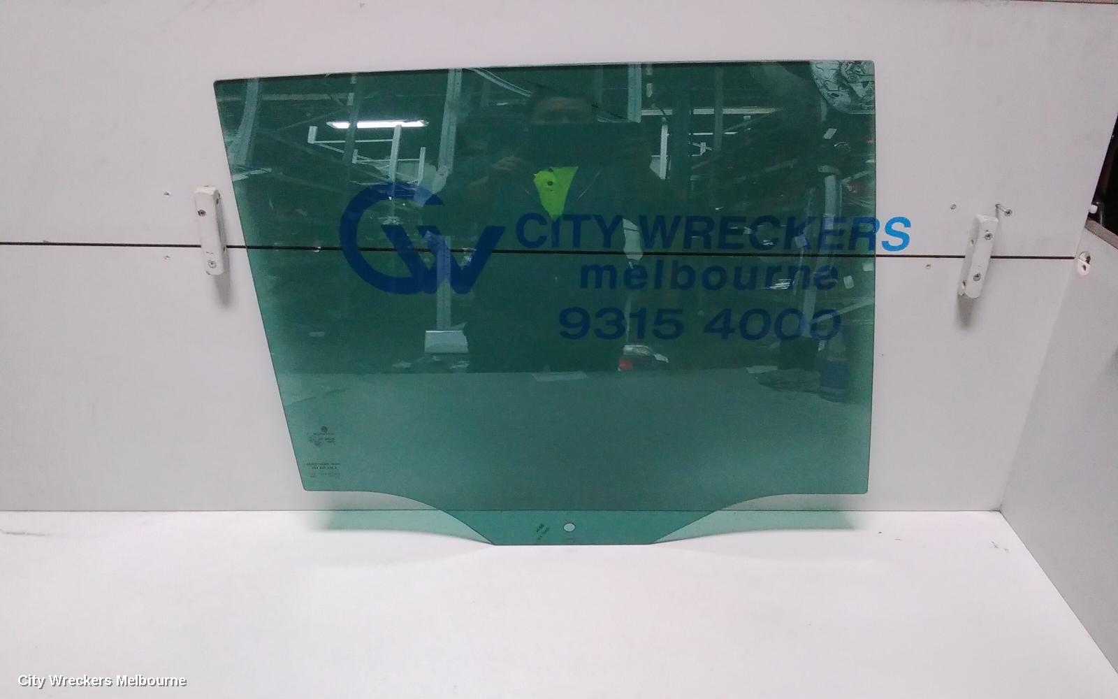 VOLKSWAGEN TIGUAN RIGHT REAR DOOR WINDOW, 5NA, DARK TINT TYPE, 06/2016 ONWARDS - Image 1