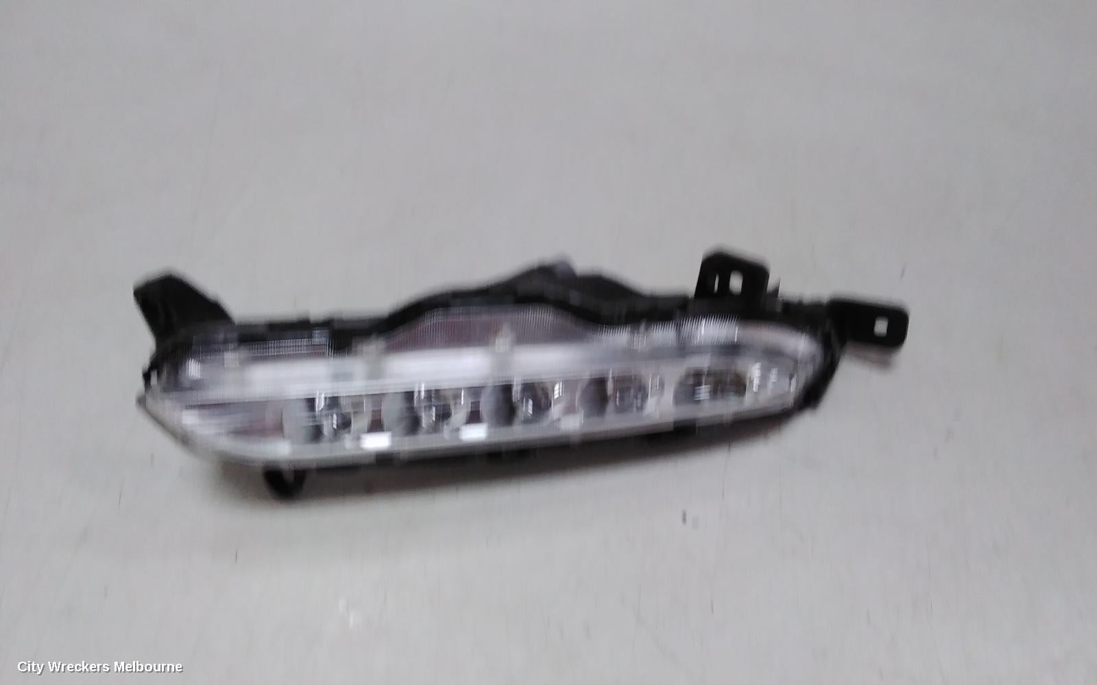 HYUNDAI TUCSON RIGHT INDICATOR/FOG/SIDE, DAYTIME RUNNING LAMP, TL, KOREAN BUILT (VIN KMHJ), 07/2015 - 06/2018 - Image 1