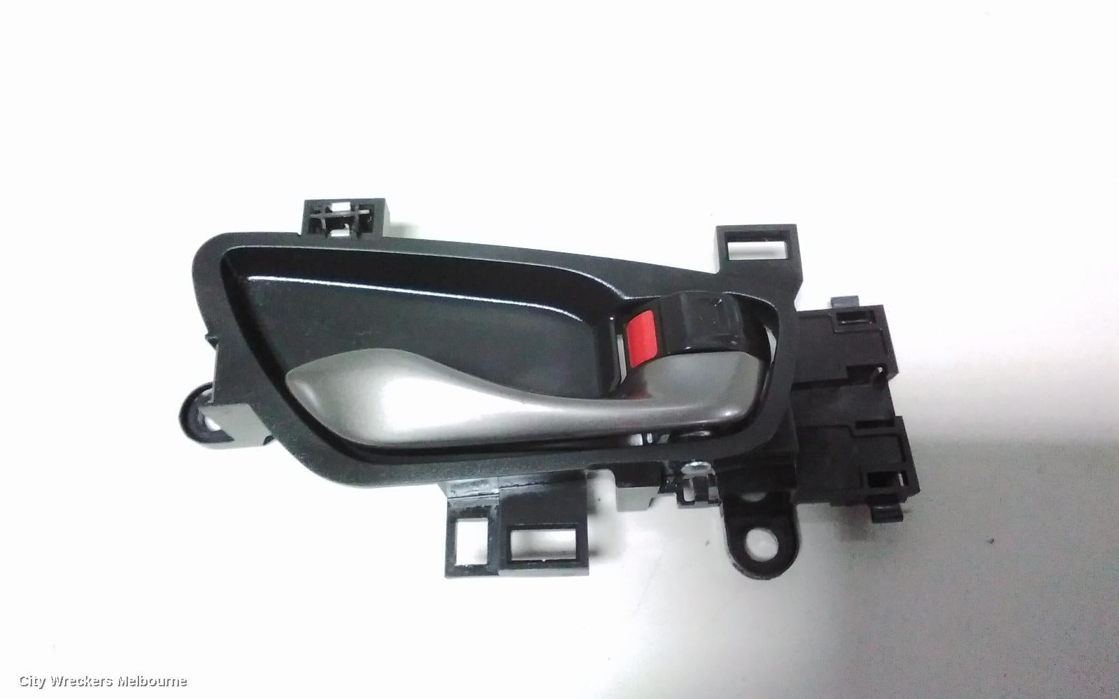 HONDA CIVIC DOOR HANDLE, 10TH GEN, RH FRONT, INNER, 05/2016 - 08/2021 - Image 2