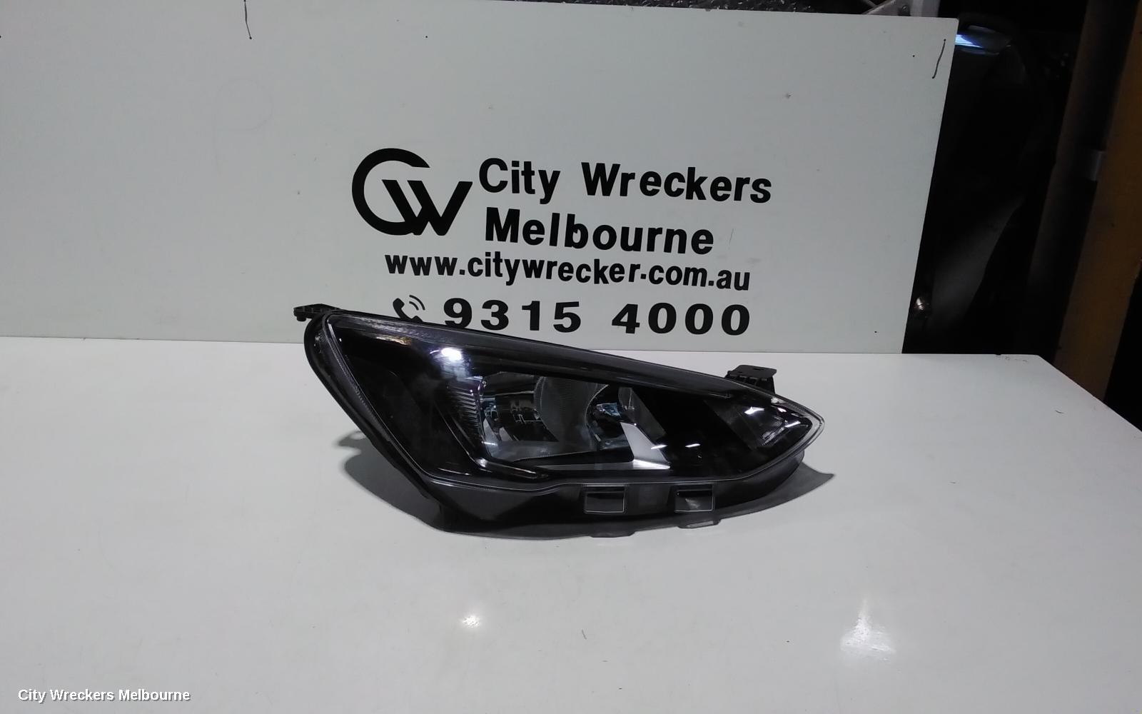 FORD FOCUS RIGHT HEADLAMP, SA, HALOGEN TYPE, 10/2018 ONWARDS - Image 1