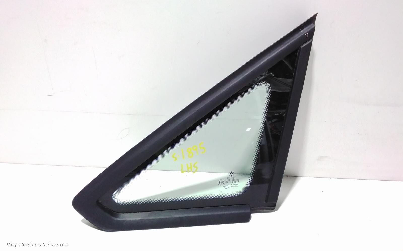 VOLKSWAGEN CADDY LEFT REAR SIDE GLASS, STANDARD TYPE, 2KN, 12/2015 - 02/2021 - Image 2