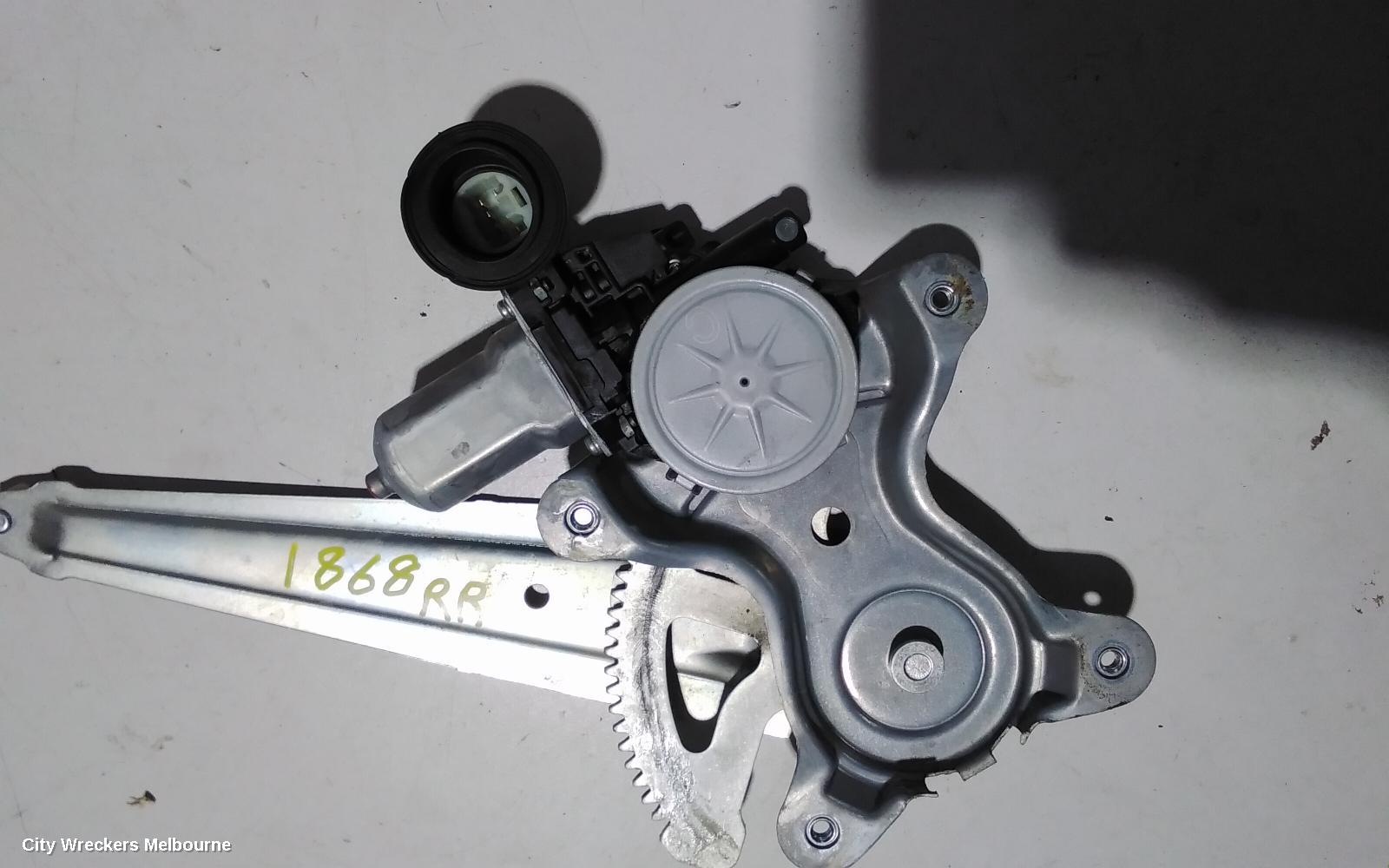 TOYOTA CAMRY RIGHT REAR WND REG/MOTOR, ASV50/AVV50, POWER, 12/2011 - 10/2017 - Image 2