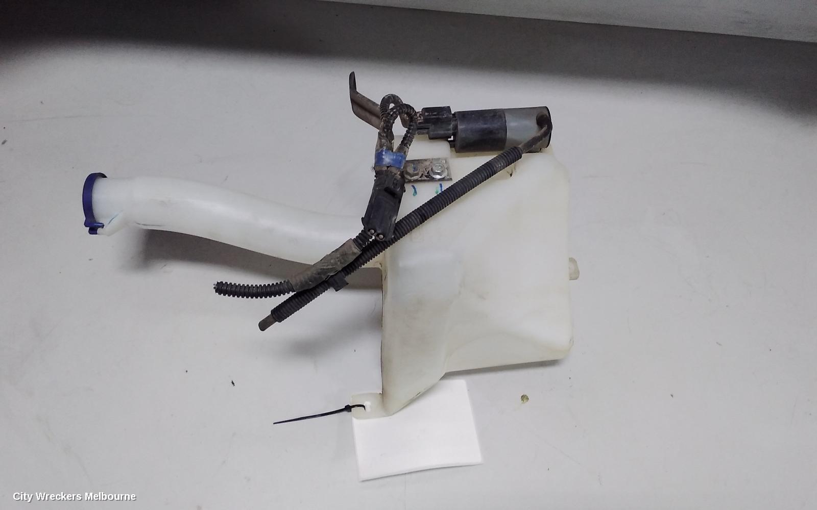 FORD RANGER WASHER BOTTLE, PX SERIES 1, NON LEVEL SENSOR TYPE, 06/2011 - 06/2015 - Image 2
