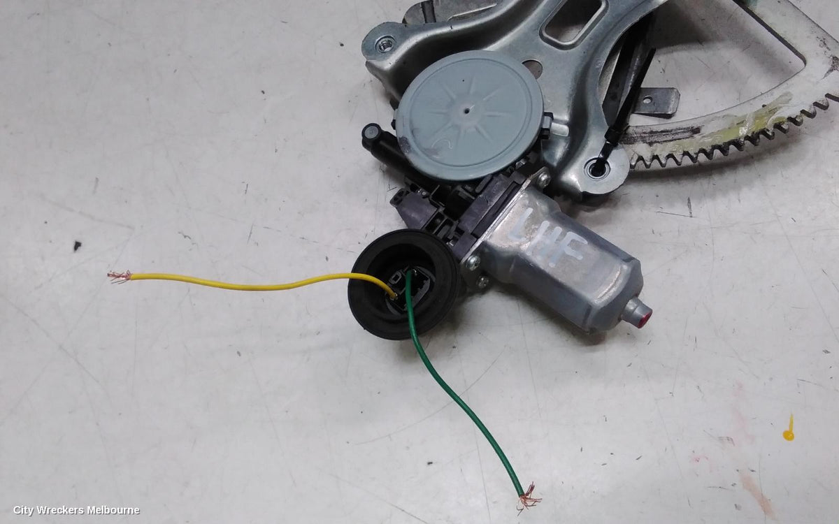 TOYOTA HIACE LEFT FRONT WINDOW REG/MOTOR, DOOR REG AND MOTOR ASSY, TRH/KDH, 01/2005 - 04/2019 - Image 2