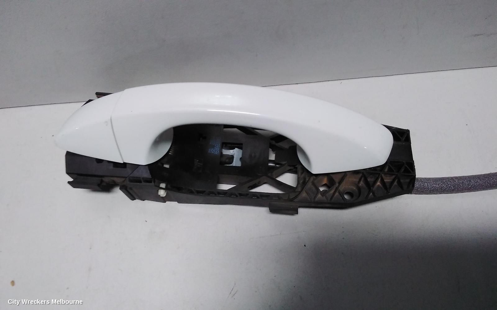 VOLKSWAGEN GOLF DOOR HANDLE, GEN 7, 11/2012 - 08/2020 - Image 3
