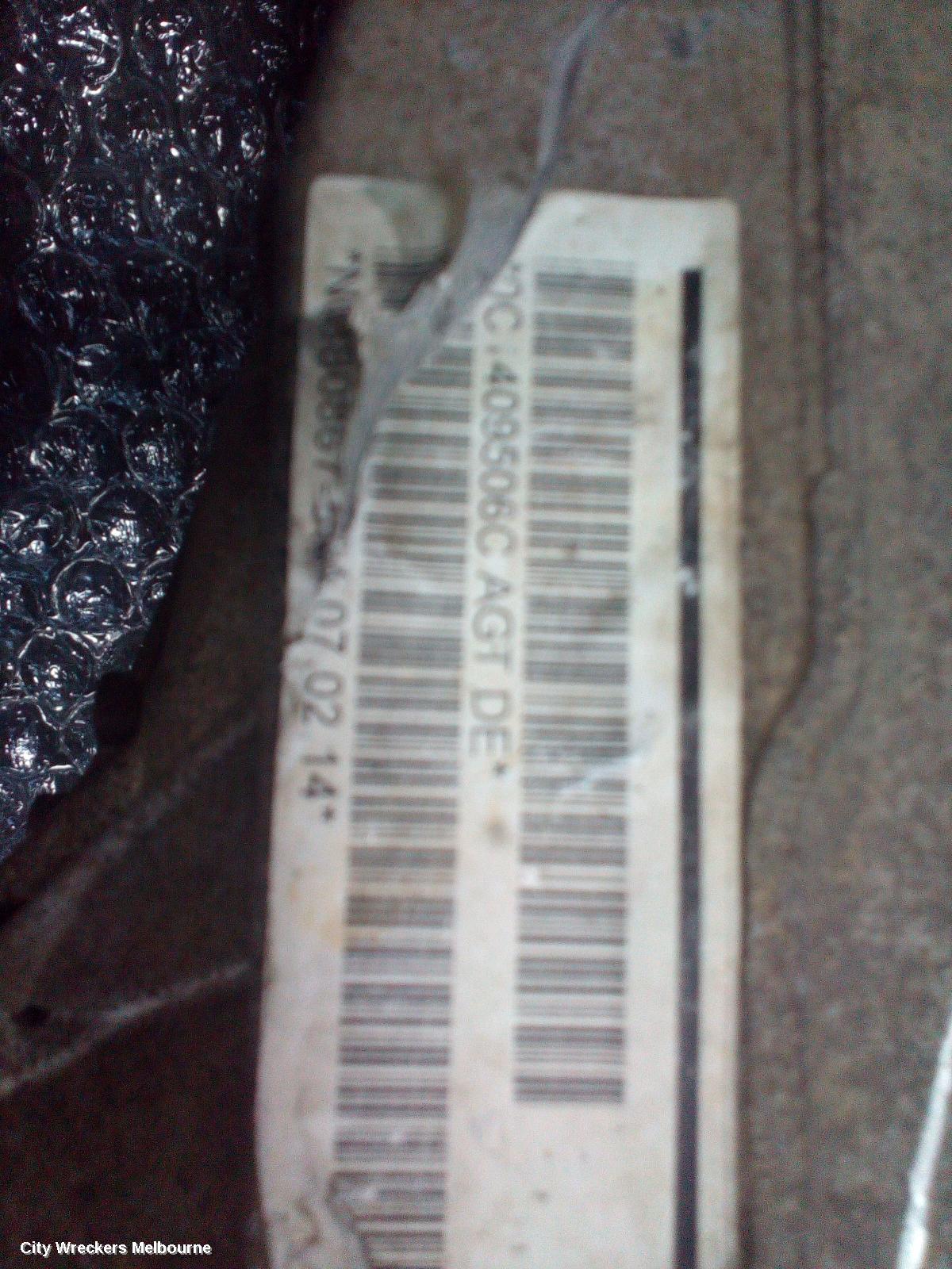 VOLKSWAGEN AMAROK DIFFERENTIAL CENTRE, FRONT, MAN T/M TYPE, 4.1 RATIO, 12/2010 ONWARDS - Image 2