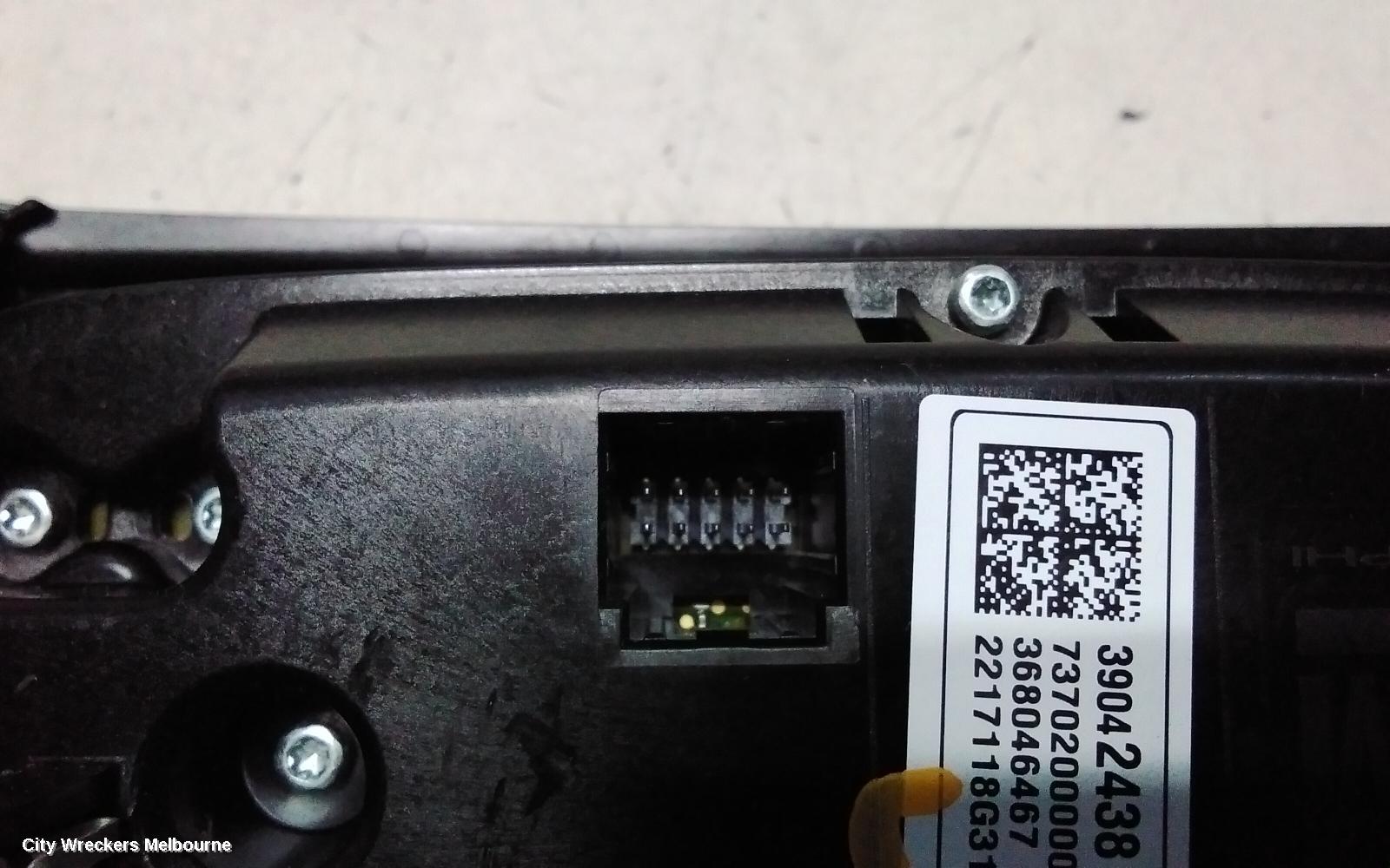 HOLDEN ASTRA HEATER/AC CONTROLS, CLIMATE CONTROL, BK, 5DR HATCH/WAGON, 09/2016 ONWARDS - Image 3