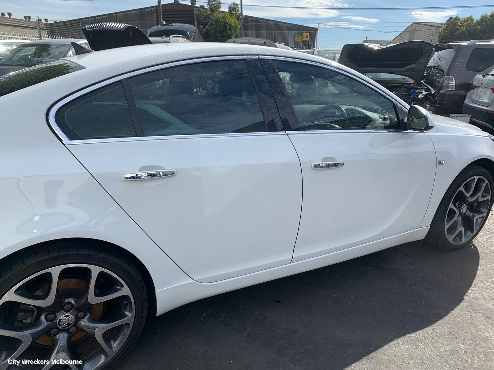 HOLDEN INSIGNIA COMPLETE VEHICLE, GA, SEDAN, 06/2015 - 01/2017 - Image 2